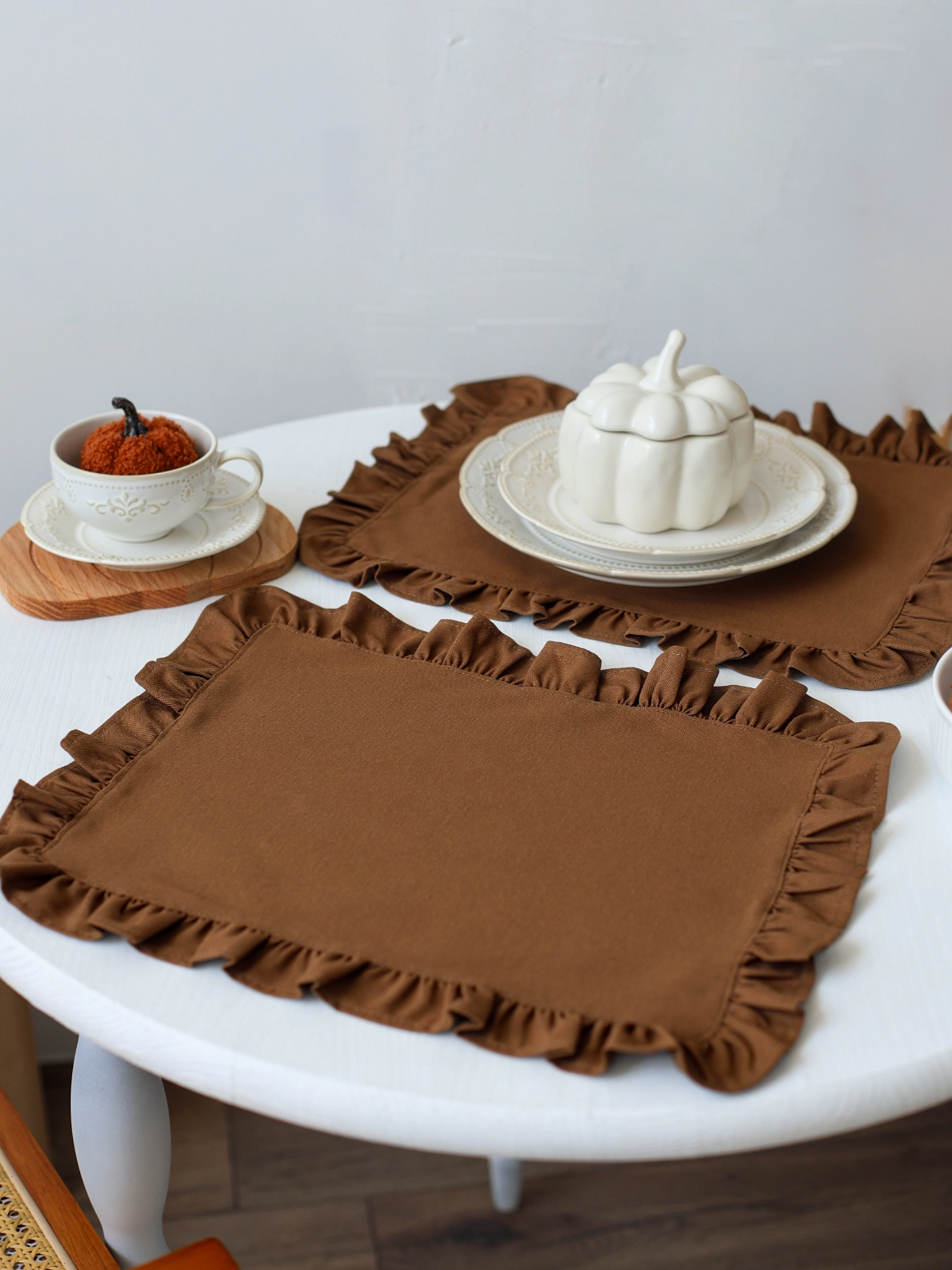 Салфетки прямоугольные коричневые из водооталикивающей ткани 2 шт