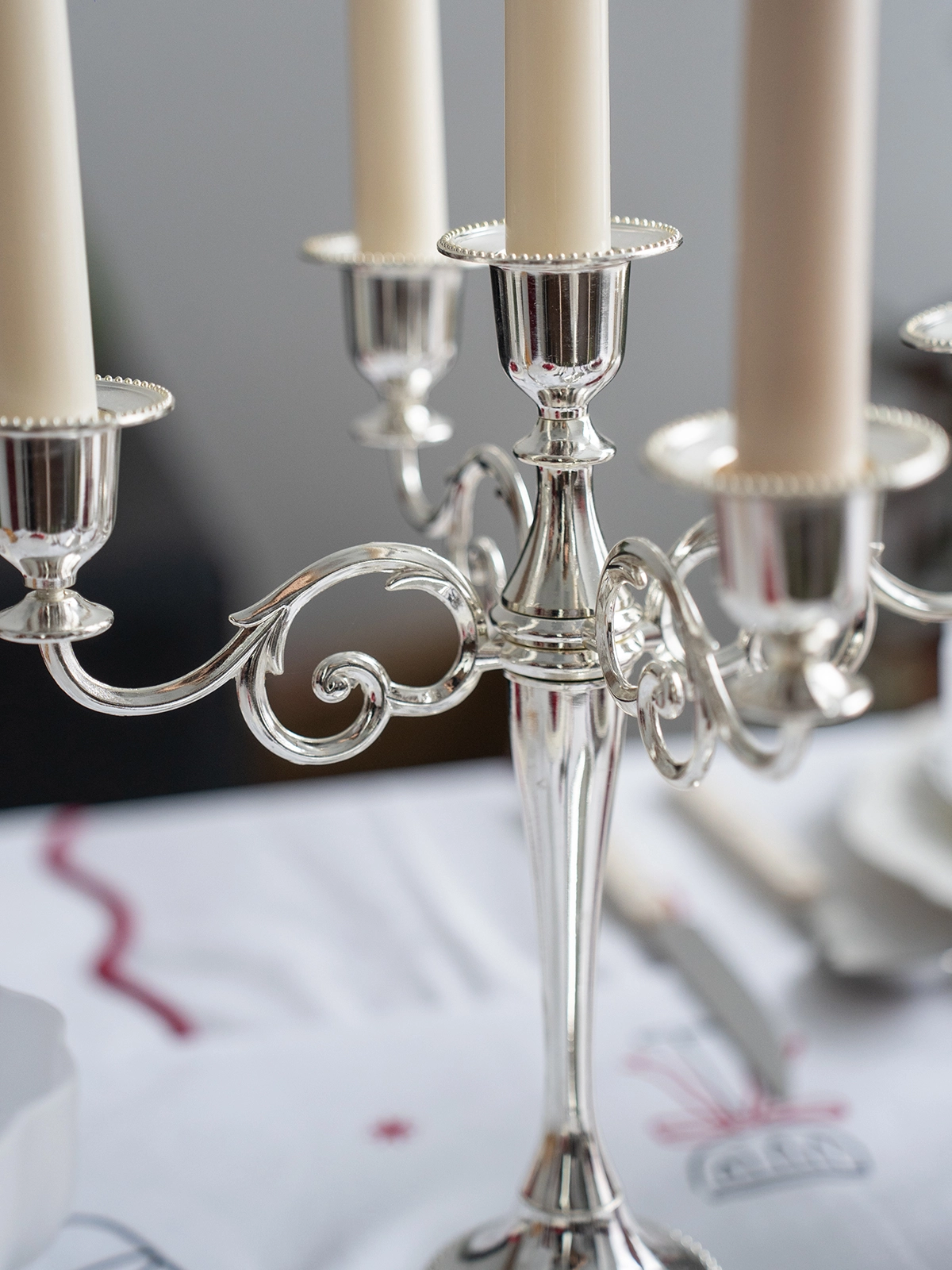 Подсвечник, кандилябр для свечей металлический серебряный